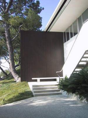 Tom Ford - Los Angeles - Richard Neutra-designed Brown-Sidney home.PNG